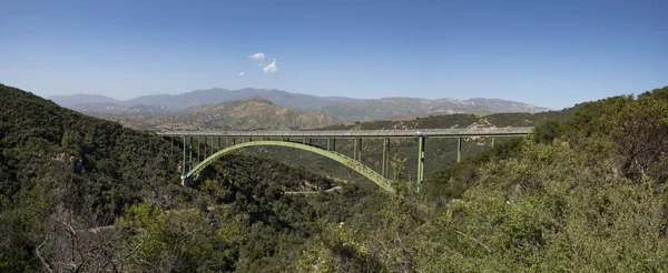Cold Springs Bridge in Southern California near Santa Barbara — Stock Photo, Image