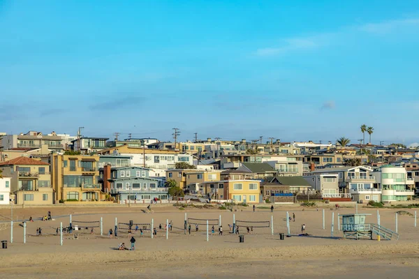 Manhattan Beach cerca de Los Ángeles con campos de voleibol —  Fotos de Stock