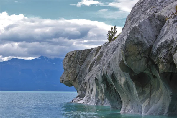 风景秀丽的洞穴和岩石的卡皮拉德马尔莫尔 — 图库照片
