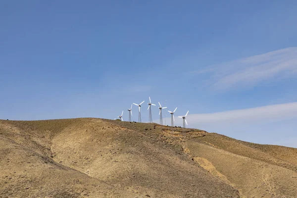 Энергия ветра для производства электроэнергии в Калифорнии, США — стоковое фото
