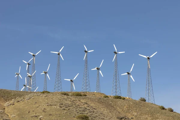 Energía eólica para producir electricidad i California, EE.UU. — Foto de Stock