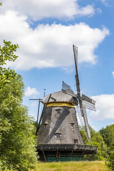 Windmill in Hessenpark, a tourist attraction with architecture o — Stock Photo, Image