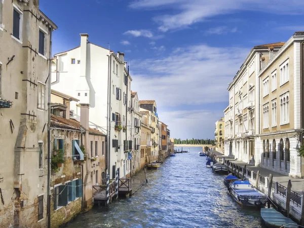 Festői kilátás a történelmi Velence házak Canale Grande — Stock Fotó