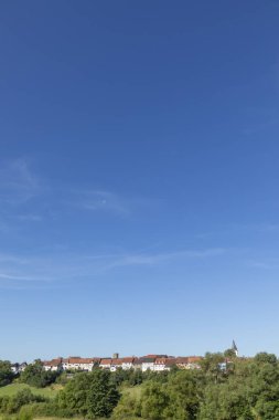 Walsdorf, Idstein, Almanya 'da manzaralı yarı ahşap ev cephesi