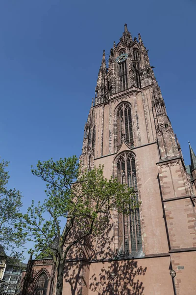 Facade of dome in Frankfurt, the famous dome for coronation — Stock Photo, Image