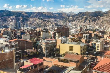 Bolivya'da La Paz silueti