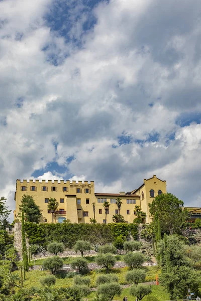 İtalya, Meran'daki Trauttmannsdorf Kalesi (Merano) — Stok fotoğraf