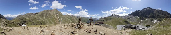 Panorama of Alps at the summit of Timmelsjoch at the austrian it — Stock Photo, Image