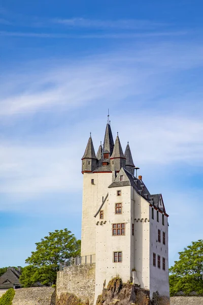 Kasteel in dorp Diez in Duitsland — Stockfoto