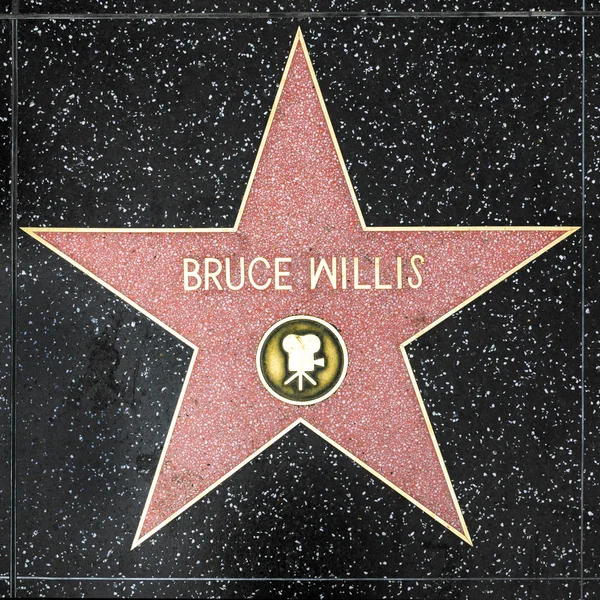 好莱坞名人步道上的明星特写布鲁斯 · 威利斯 — 图库照片