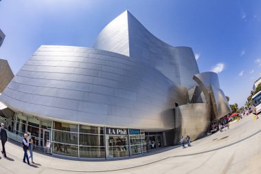 Walt Disney Konser Salonu Mimar Frank Gehry tarafından tasarlandı.