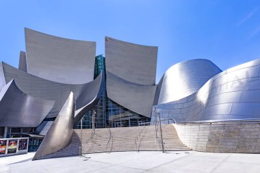 Walt Disney Konser Salonu Mimar Frank Gehry tarafından tasarlandı.