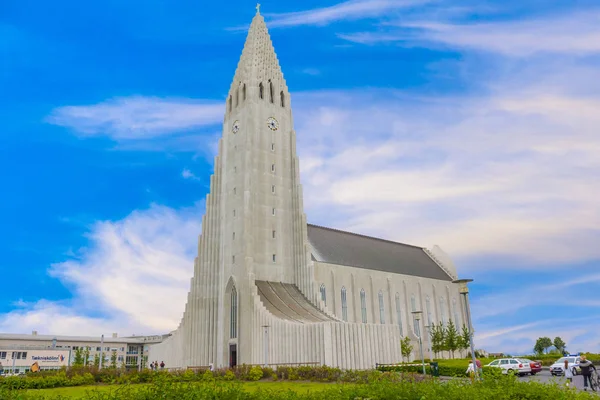 Hallgrimur church in Reykjavic — Stock Photo, Image