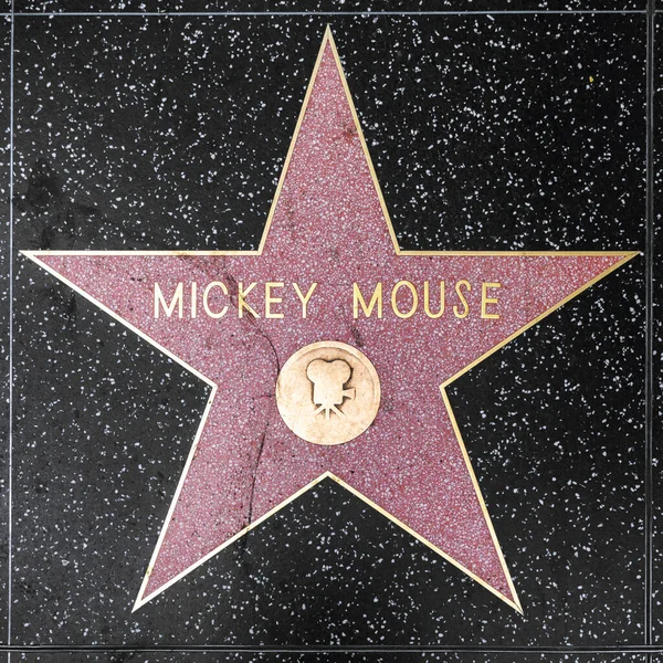 Close-up de Estrela na Calçada da Fama de Hollywood para Mickey Mouse — Fotografia de Stock