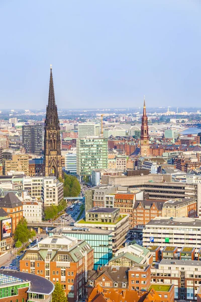 Paisaje urbano de Hamburgo desde la famosa torre Michaelis —  Fotos de Stock