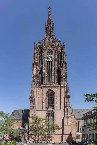 Fasad av kupol i Frankfurt, den berömda kupolen för kröning — Stockfoto