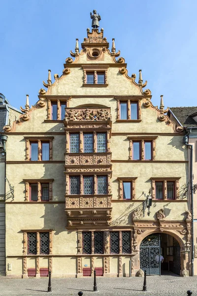 Maison des Tetes, the House of heads building in Colmar — Stockfoto