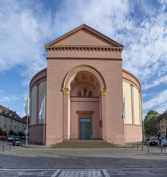 Darmstadt 'taki Katolik St. Ludwig Kilisesi — Stok fotoğraf