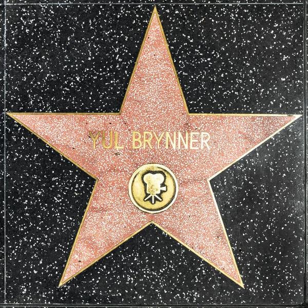 Primer plano de Star en el Paseo de la Fama de Hollywood para Yul Brunner — Foto de Stock