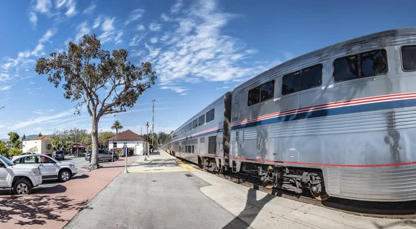 Antigua estación de tren mexicana en San Luis Obispo. El sueño pacífico —  Fotos de Stock