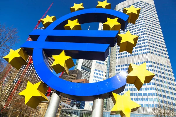 Symbol eura ve Frankfurtu — Stock fotografie