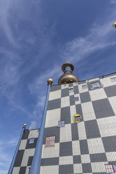 Spittelau waste incineration plant of the city Vienna (in German — Stockfoto