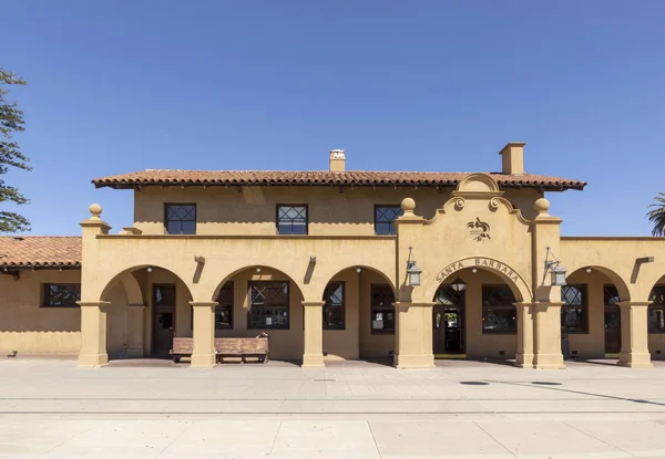 Santa Barbara stacja kolejowa zbudowana w stylu Mission — Zdjęcie stockowe
