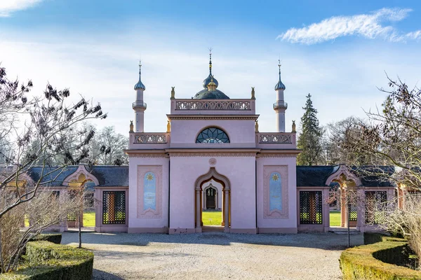 Mezquita en Schwetzingen Jardines del palacio —  Fotos de Stock