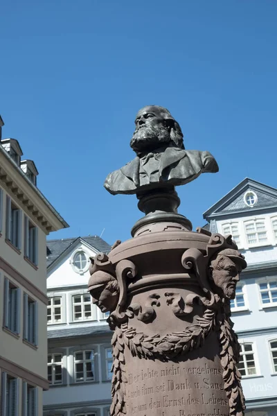 Nuova città vecchia di Francoforte sul Meno con il ricostruito, storico hou — Foto Stock