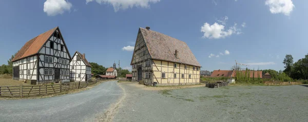 Vecchia casa colonica in legno presso il Museo all'aperto di Hessenpark — Foto Stock