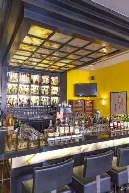 lüks hotel elephant weimar içinde ünlü barda