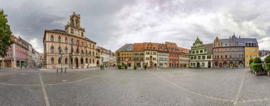 Weimar 'daki eski pazar yerinin aile ile panoramik görüntüsü