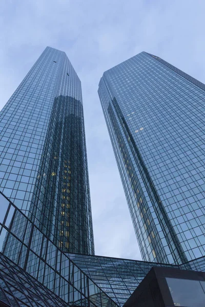 Torres gêmeas do Deutsche Bank em Frankfurt — Fotografia de Stock