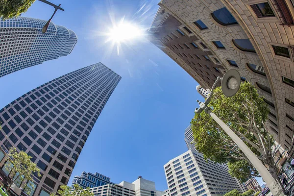 Perspektiv av skyskrapa downtown Los Angeles, Usa — Stockfoto