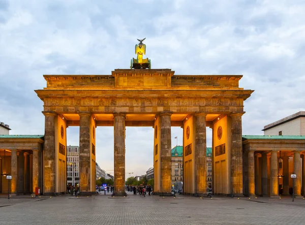 Berlin, Brandenburger Tor — Stok fotoğraf