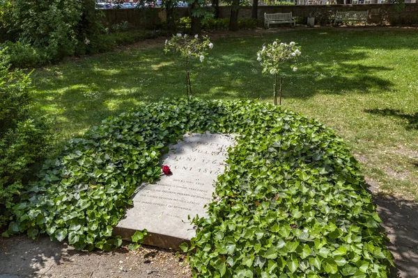 Grave of Christiane von Goethe, the wife of Johann Wolfgang von — Stock Photo, Image
