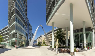 Frankfurt 'un göbeğindeki modern mimari kompleksi