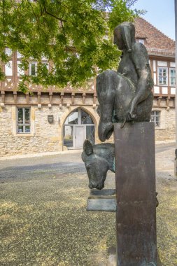 Anıt Eulenspiegel Anke Besser-Gueth tarafından yapılana kadar 