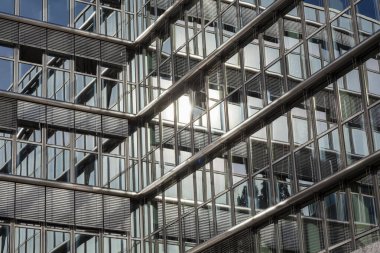 Uçbirim cephesinin ayrıntıları 