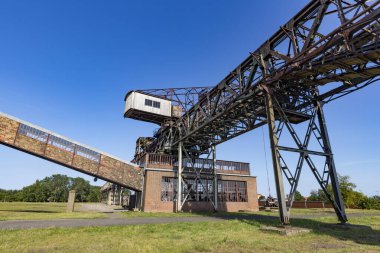 V2 roketlerinin başlangıç alanındaki eski ulaşım kemeri 