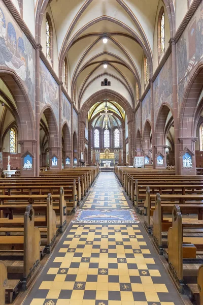 Iglesia de Lutwinus en Mettlach — Foto de Stock