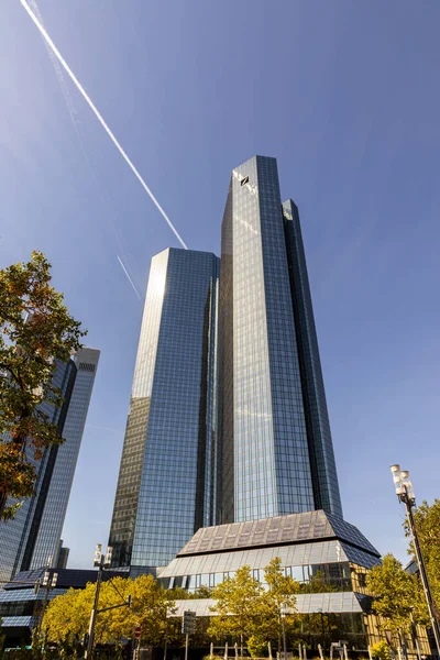 Facade of headquarter of German Bank — Stock Photo, Image