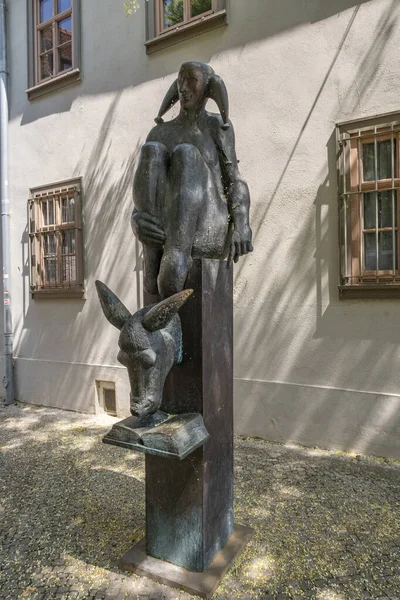 Monumento Till Eulenspiegel è stato creato da Anke Besser-Gueth e — Foto Stock