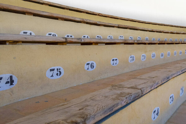 Номера мест для зрителя боя быков в Ронде
.  