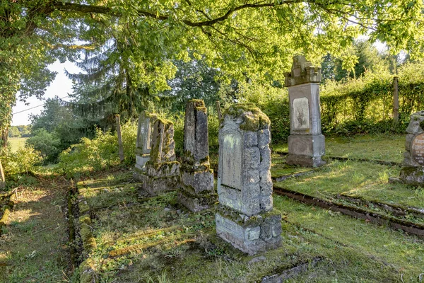 Joodse begraafplaats in st. wendel op de galgenberg — Stockfoto
