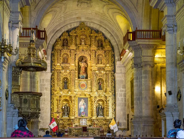 Arequipa 'daki ünlü Yanahuara kilisesinde., — Stok fotoğraf