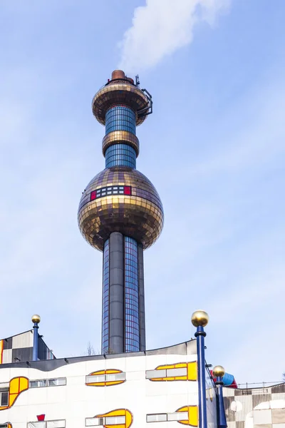 Mosaic on the most famous District heating in Vienna of artist H — ストック写真