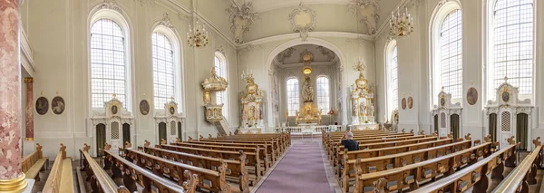 Widok wnętrza starego słynnego kościoła Sankt Johann — Zdjęcie stockowe
