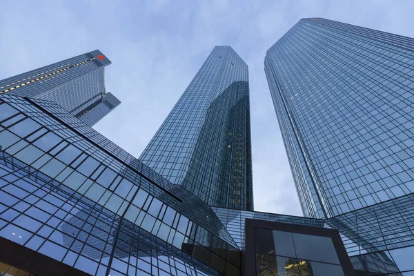 Twin towers of Deutsche Bank in Frankfurt — Stock Photo, Image