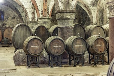 Eberbach 'ta eski bir şarap imalathanesi. Manastır eski bir kilise manastırı.